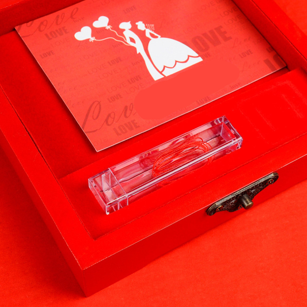 Wedding Souvenir - Red Chinese Style Carved Wedding Souvenir
